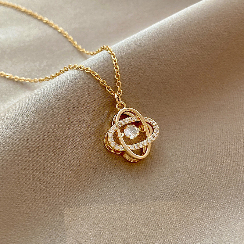 Andromeda Gold Chain Necklace